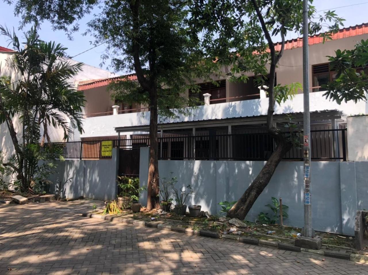 Oyo 90482 Rumah Oma Syariah Kupang  Exteriér fotografie