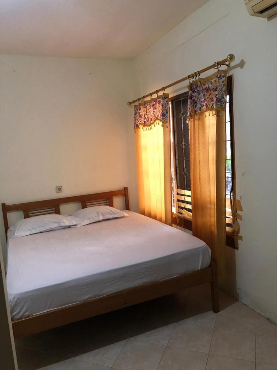 Oyo 90482 Rumah Oma Syariah Kupang  Exteriér fotografie